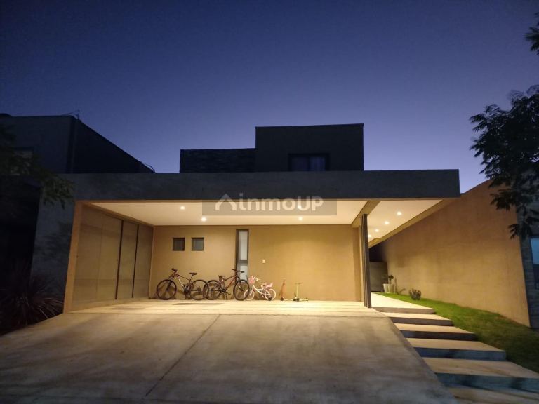 Casa en Venta en Guaymallen, Mendoza