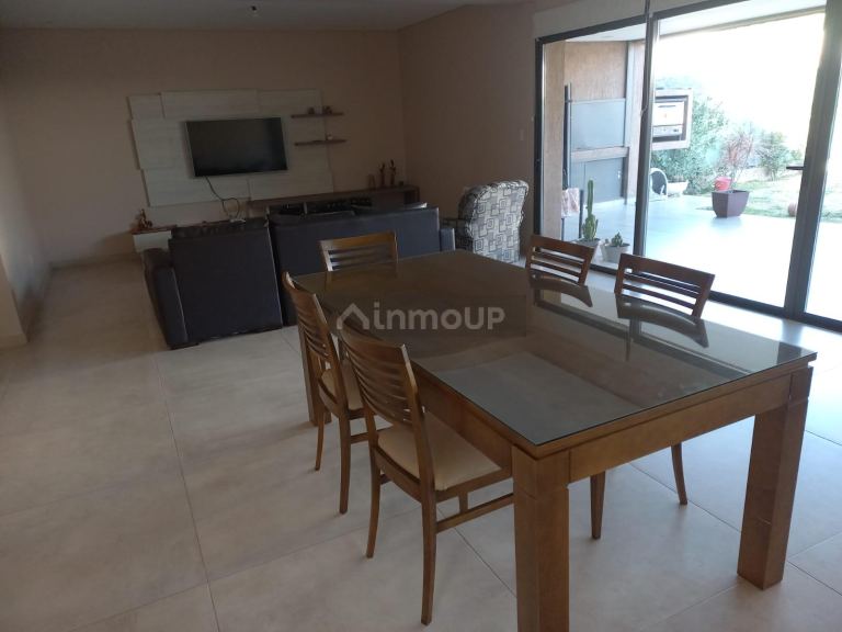 Casa en Venta en Guaymallen, Mendoza