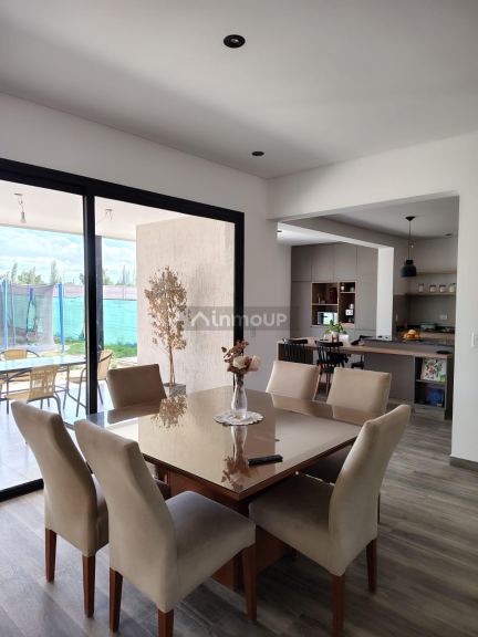 Casa en Venta en Maipu, Mendoza