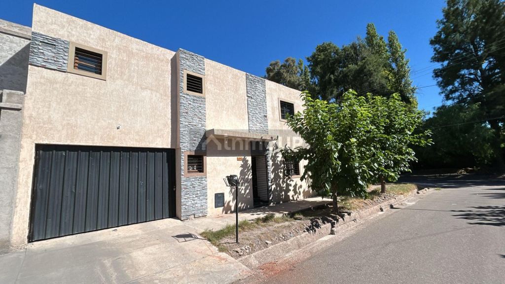 Casa en Venta en Maipu, Mendoza
