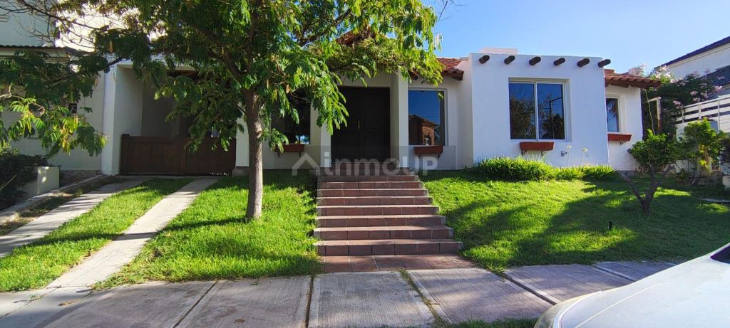 Casa en Alquiler en Godoy Cruz, Mendoza