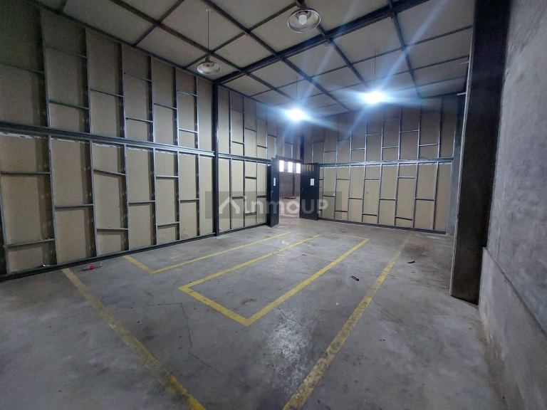 Galpon en Alquiler en Godoy Cruz, Mendoza