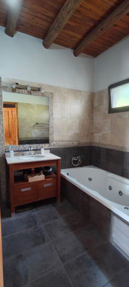 Casa en Venta en Guaymallen, Mendoza