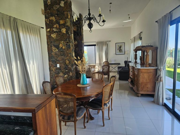 Casa en Venta en Maipu, Mendoza