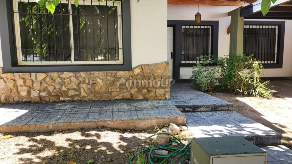 Casa en Alquiler en Maipu, Mendoza