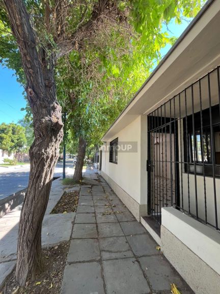 Casa en Alquiler en Godoy Cruz, Mendoza