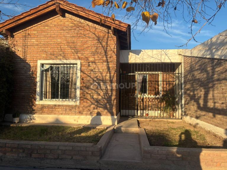 Casa en Venta en Guaymallen, Mendoza