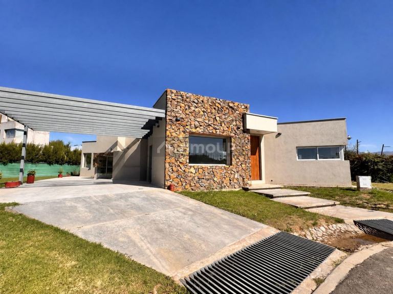 Casa en Alquiler en Lujan de Cuyo, Mendoza