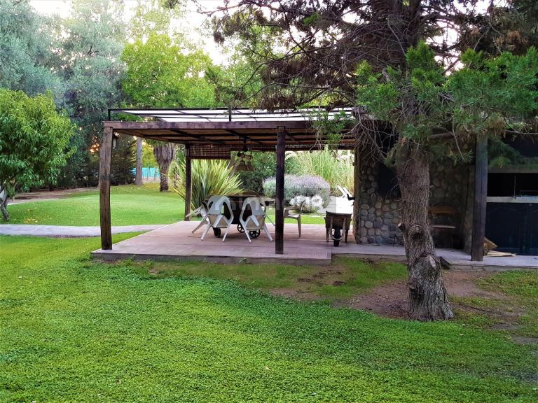 Casa en Venta en Rivadavia, Mendoza