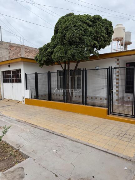 Casa en Alquiler en Godoy Cruz, Mendoza