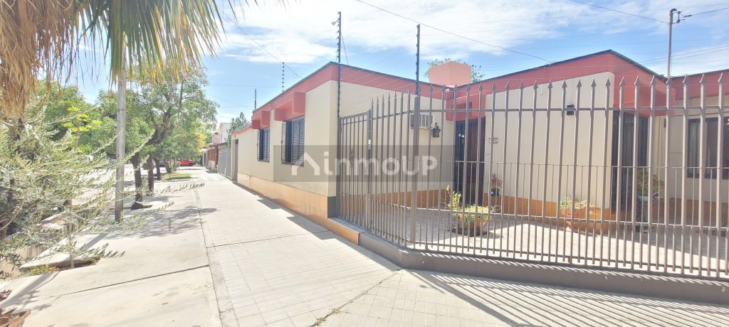 Casa en Venta en Guaymallen, Mendoza