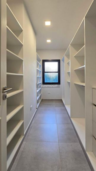 Casa en Venta en Yerba Buena, Tucuman - USD 245.000 | Inmoup - 11