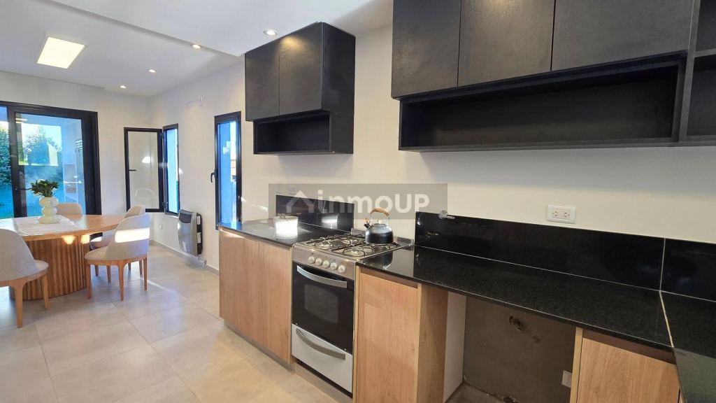 Casa en Venta en Yerba Buena, Tucuman - USD 245.000 | Inmoup - 14