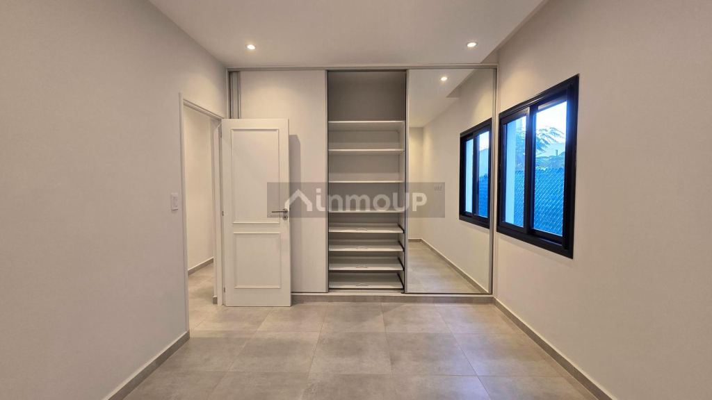 Casa en Venta en Yerba Buena, Tucuman - USD 245.000 | Inmoup - 8