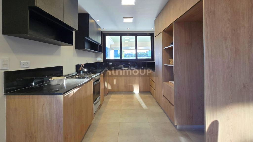 Casa en Venta en Yerba Buena, Tucuman - USD 245.000 | Inmoup - 15