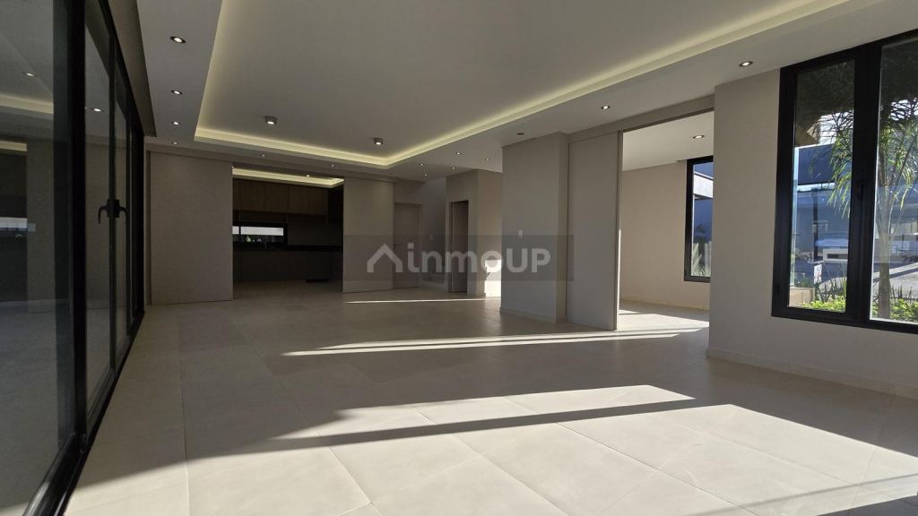 Casa en Venta en Yerba Buena, Tucuman - USD 320.000 | Inmoup - 12