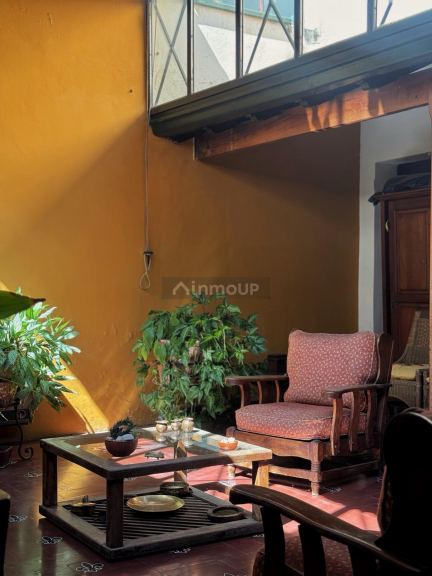 S.M. de Tucumán Alquiler Comercial de Casa en Barrio Norte - Catamarca 800