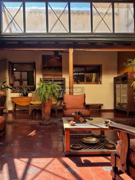 S.M. de Tucumán Alquiler Comercial de Casa en Barrio Norte - Catamarca 800