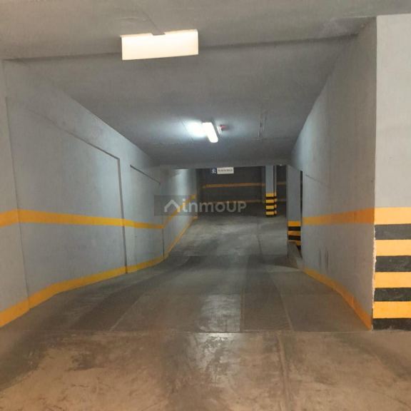 S.M. de Tucumán 4 Cocheras en Venta en Balcarce  al 400 - Barrio Norte