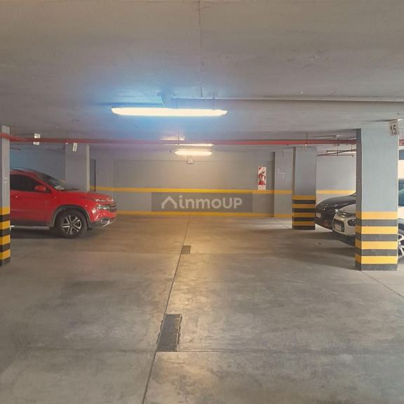 S.M. de Tucumán 4 Cocheras en Venta en Balcarce  al 400 - Barrio Norte