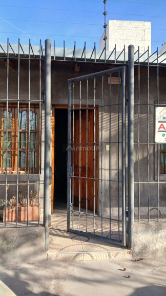 Casa en Alquiler en Guaymallen, Mendoza - $ 650.000 | Inmoup - 2