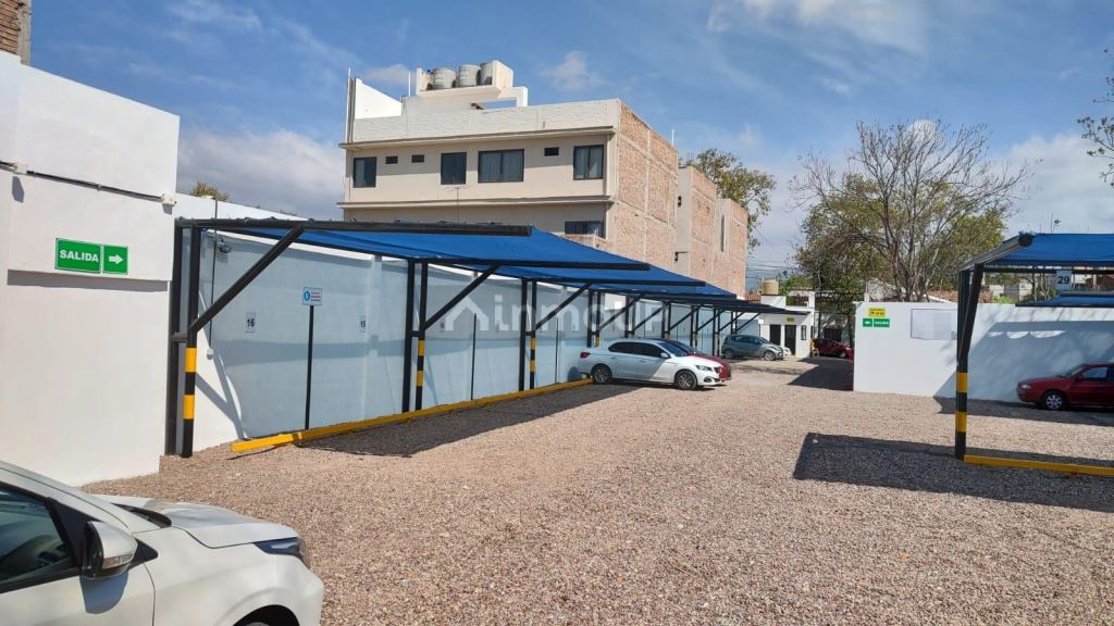 Playa de Estacionamiento en Venta en Godoy Cruz, Mendoza
