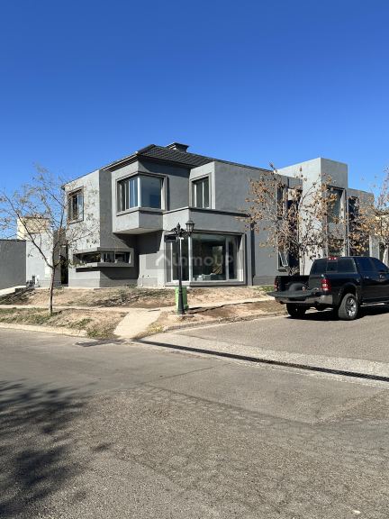 Casa en Venta en Guaymallen, Mendoza