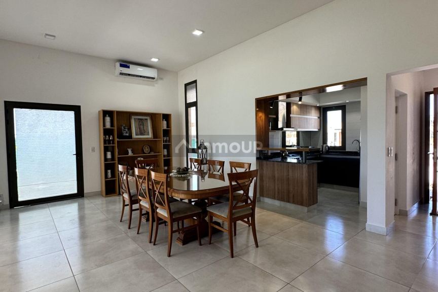 Casa en Venta en Maipu, Mendoza