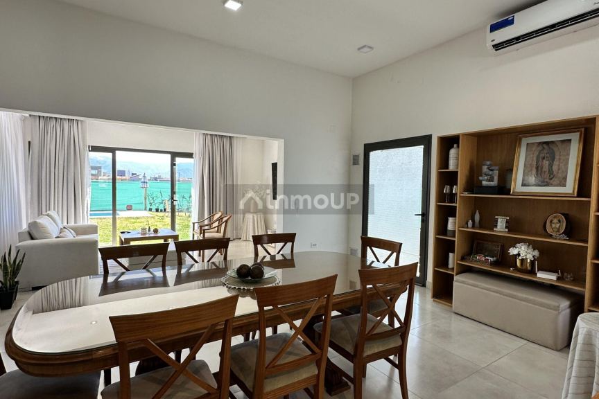 Casa en Venta en Maipu, Mendoza