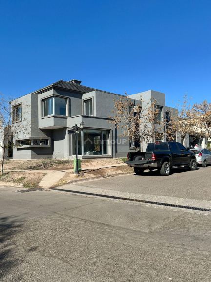 Casa en Venta en Guaymallen, Mendoza