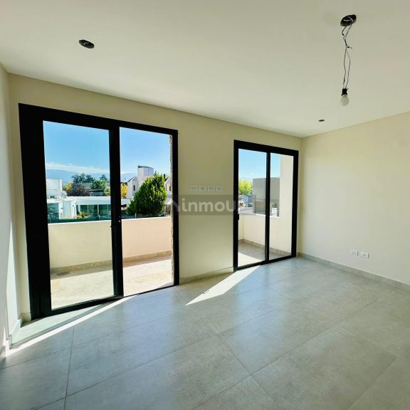 Casa en Venta en Maipu, Mendoza