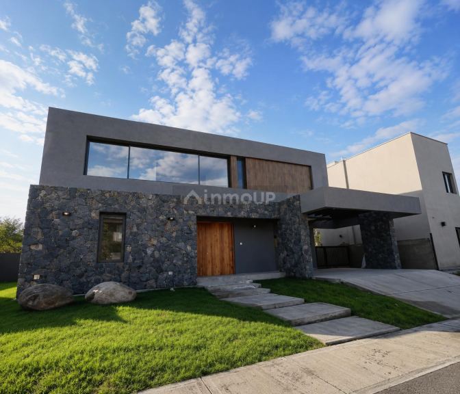 Casa en Venta en Lujan de Cuyo, Mendoza