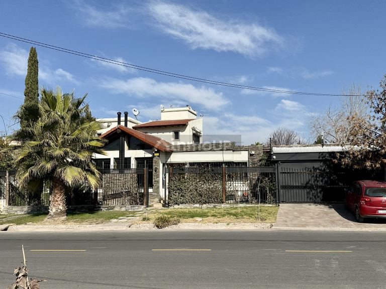 Casa en Venta en Guaymallen, Mendoza