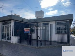 Maipu Laprida 50 esq colon