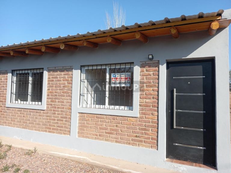 Casa en Alquiler en Maipu, Mendoza - $ 800.000 | Inmoup - 1