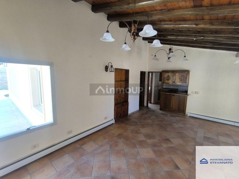 Casa en Alquiler en Maipu, Mendoza