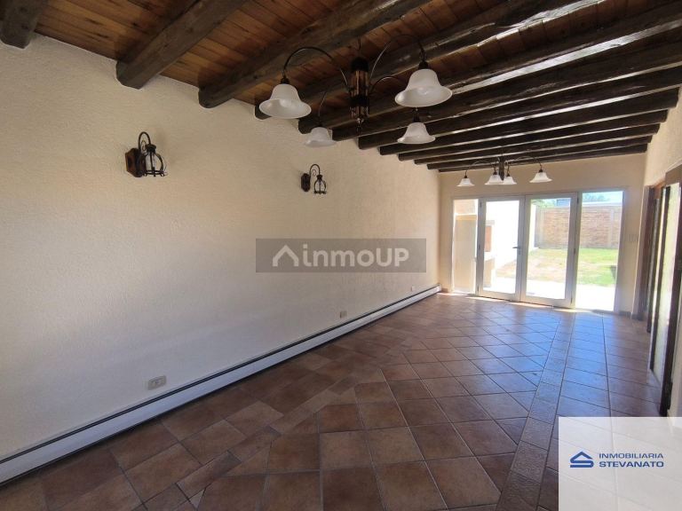 Casa en Alquiler en Maipu, Mendoza