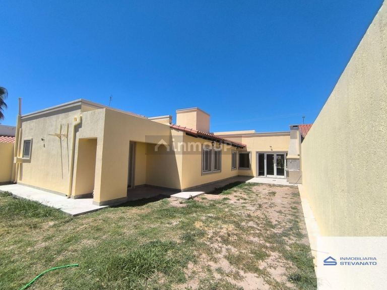 Casa en Alquiler en Maipu, Mendoza