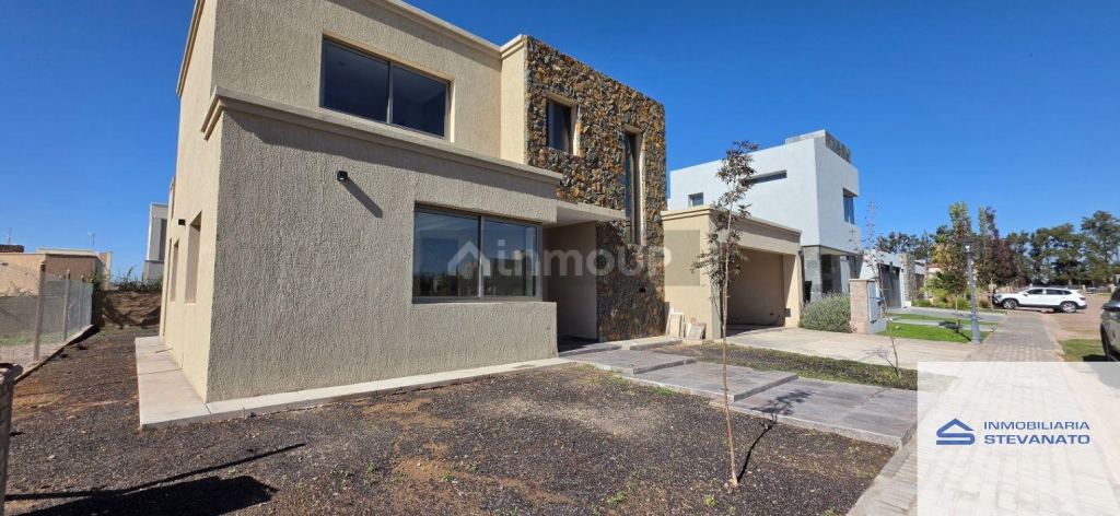 Casa en Alquiler en Maipu, Mendoza