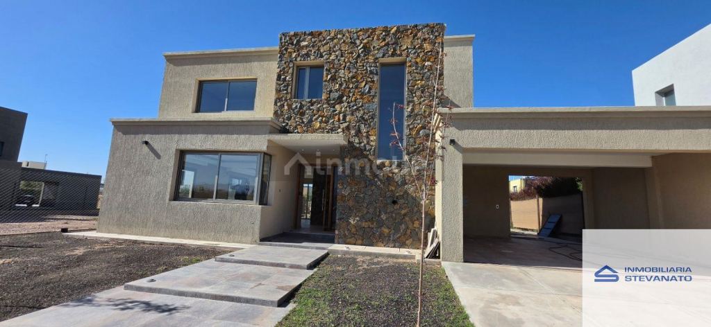 Casa en Alquiler en Maipu, Mendoza