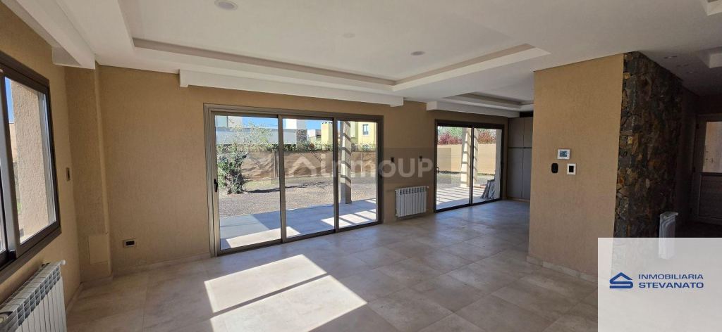 Casa en Alquiler en Maipu, Mendoza