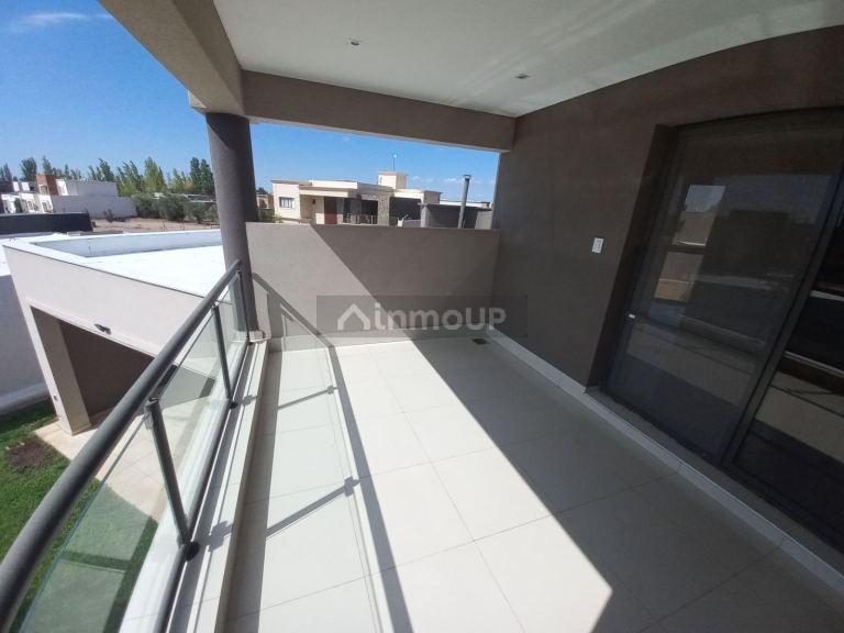 Casa en Alquiler en Maipu, Mendoza