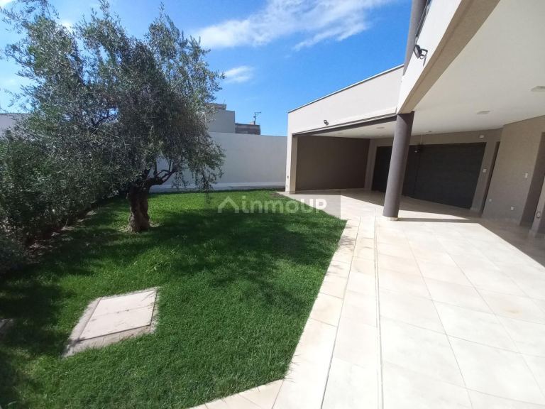 Casa en Alquiler en Maipu, Mendoza