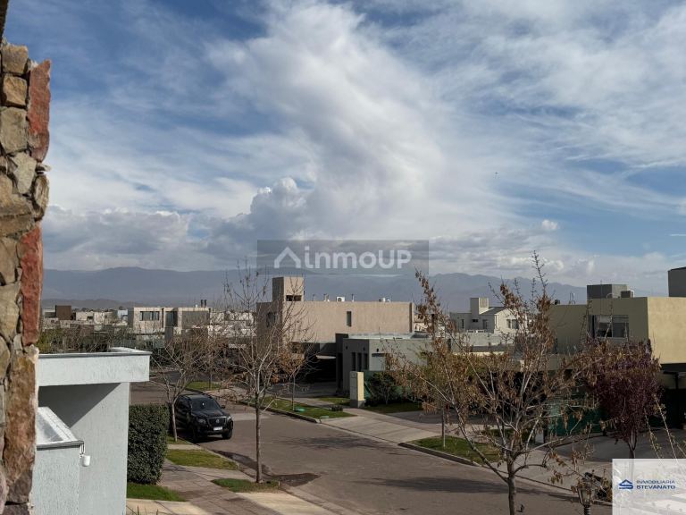 Casa en Venta en Maipu, Mendoza