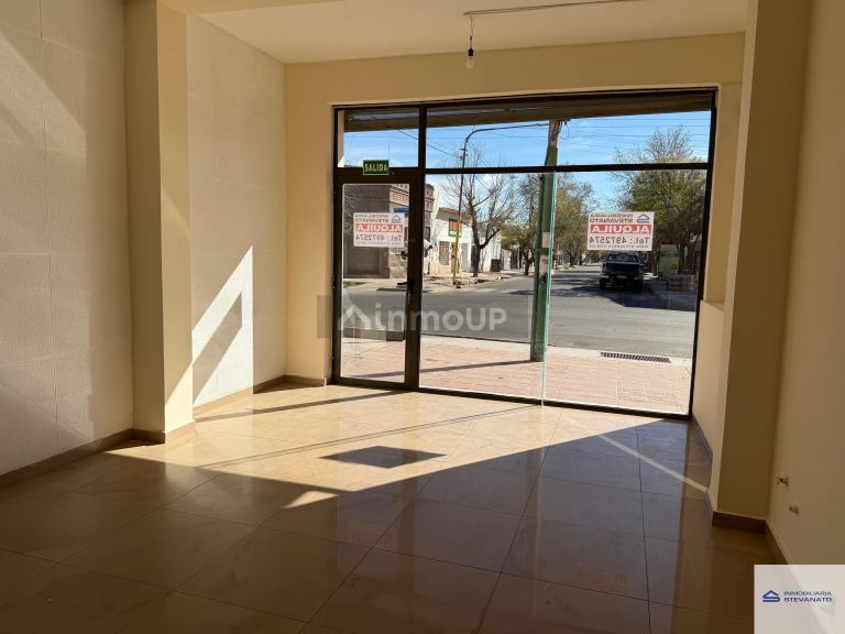 Local Comercial en Alquiler en Maipu, Mendoza - $ 900.000 | Inmoup - 9