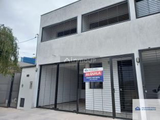 Maipu calle Bodegueros,  barrio Viejo Tonel "2", Frente plaza barrio Piso 2