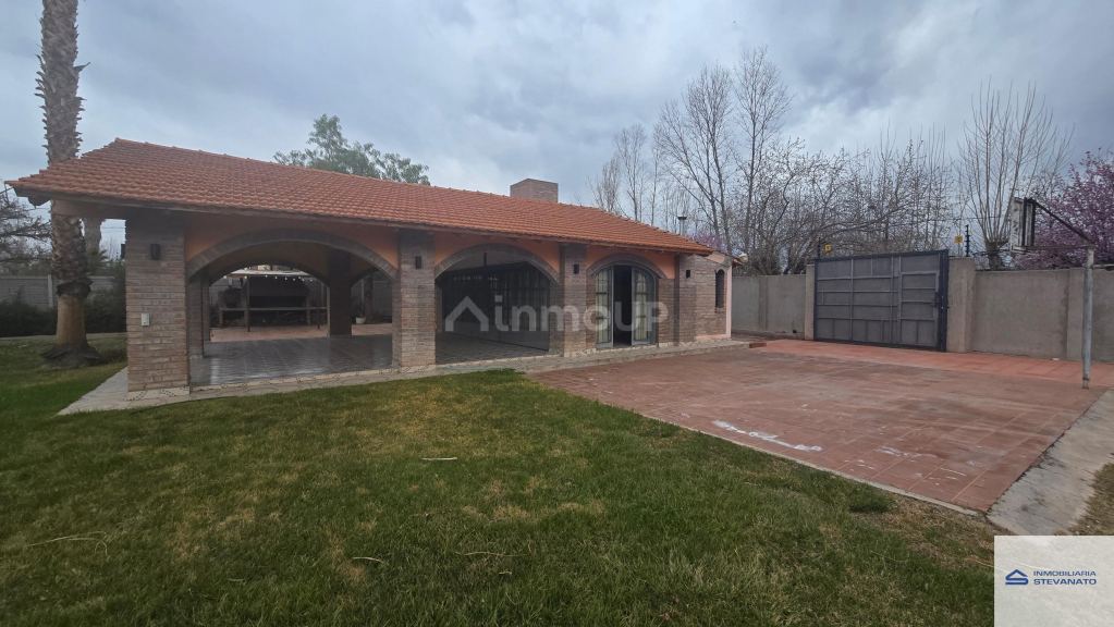 Casa Quinta en Venta en Maipu, Mendoza