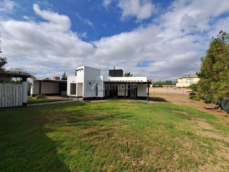 Casa en Venta en Guaymallen, Mendoza