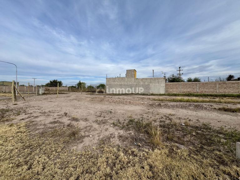 Lujan de Cuyo Saenz Peña 1388 Luján de Cuyo
