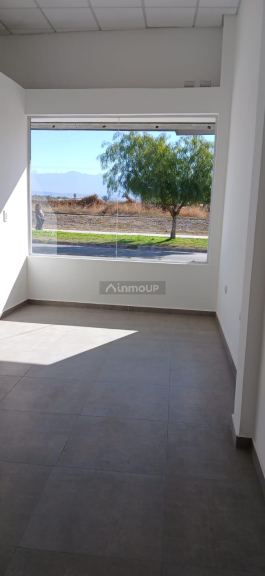 Local Comercial en Alquiler en Maipu, Mendoza